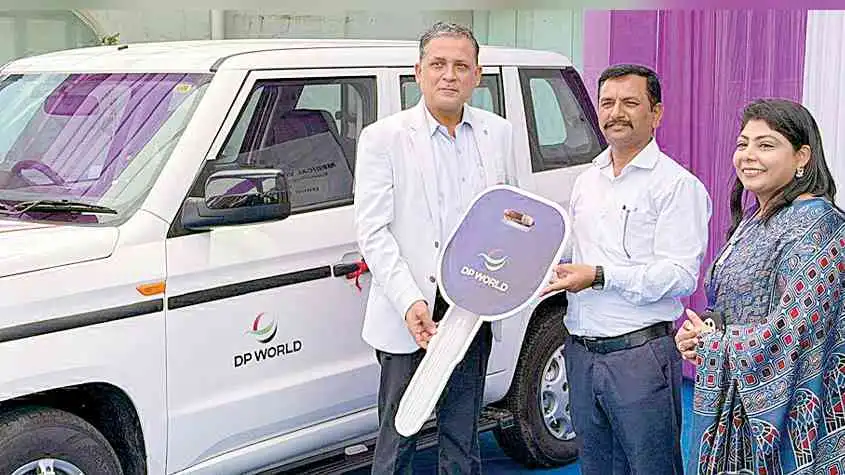 kcrc bhuj gets bolero vehicle for cataract free campaign